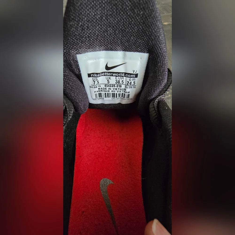 Nike Shox Juinor Size 7.5 - Picture 3 of 4